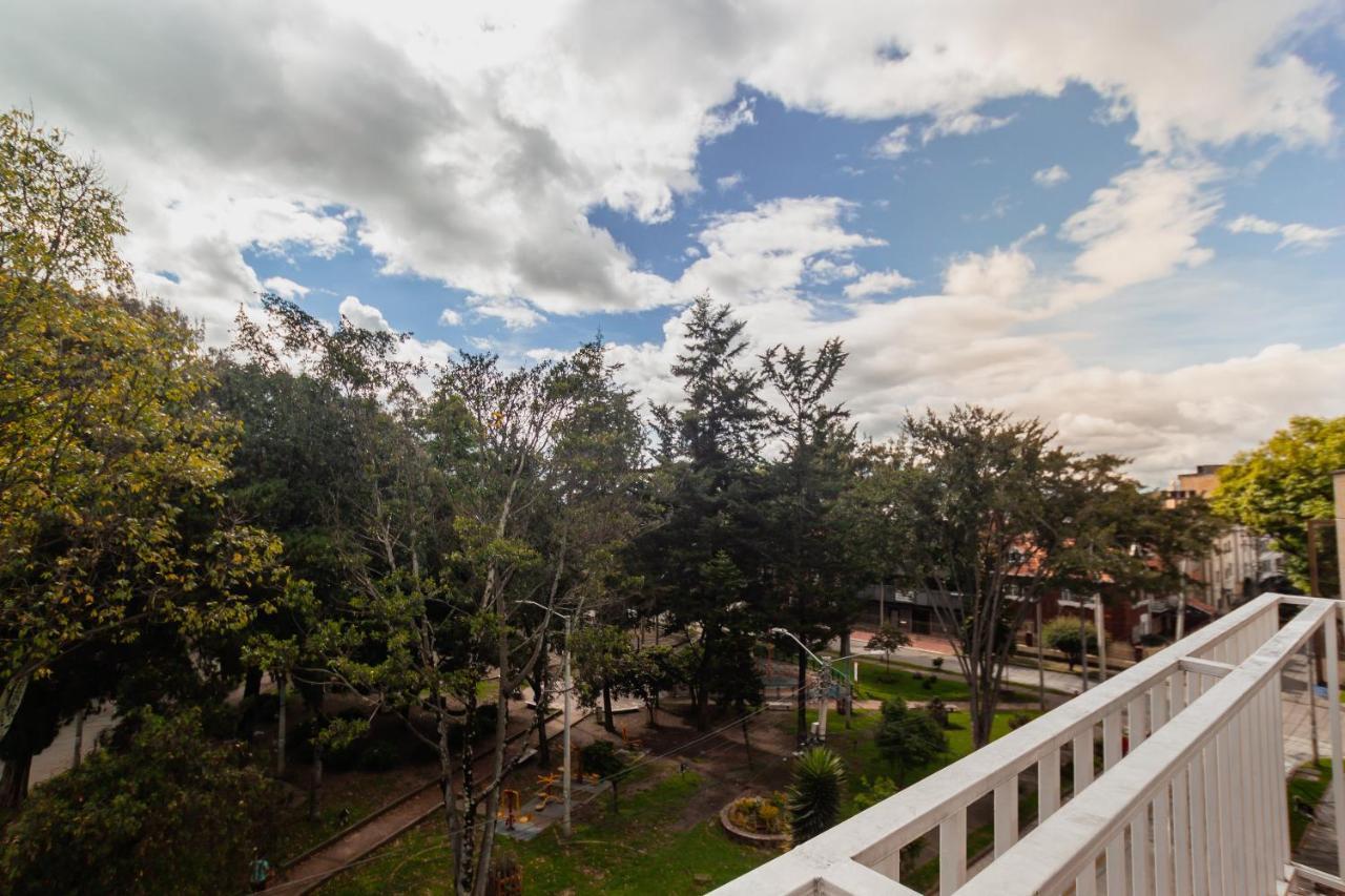 Apartasuites & Hotel Bogota Teusaquillo 外观 照片